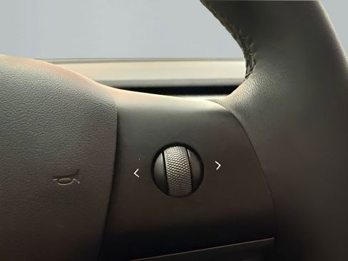 Used 2021 Tesla Model 3 Standard Range Plus RWD image 18