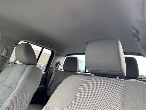 Used 2019 Nissan Frontier SV image 30