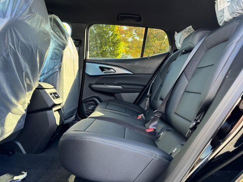 New 2026 Chevrolet Equinox EV LT image 7