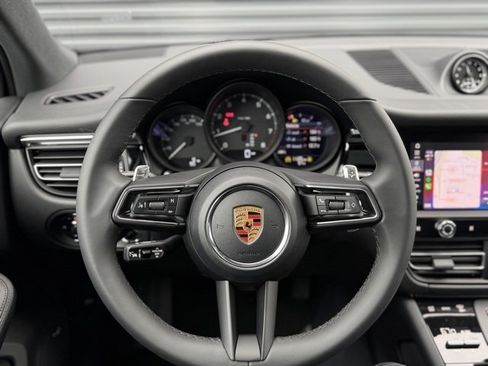 New 2026 Porsche Macan image 19