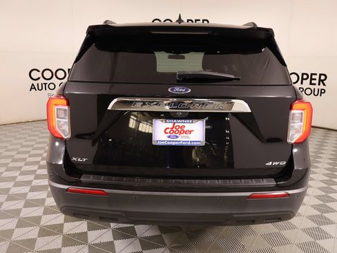 Used 2021 Ford Explorer XLT AWD/4WD image 22