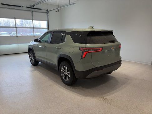 New 2026 Chevrolet Equinox LT w/ Convenience Package II FWD image 4