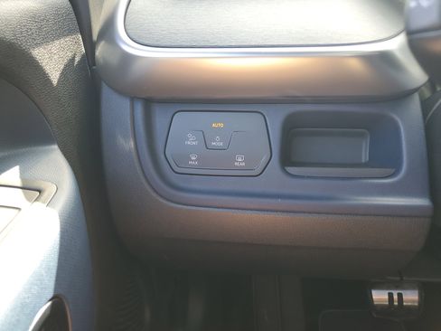 New 2025 Volkswagen ID. Buzz Pro S Plus image 22