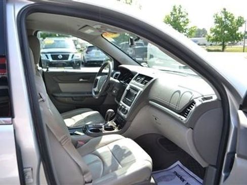 Used 2014 GMC Acadia SLT FWD image 23