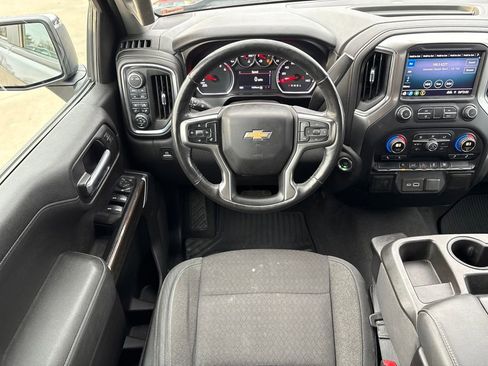 Used 2020 Chevrolet Silverado 1500 LT w/ All-Star Edition image 18