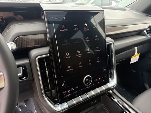 New 2026 GMC Yukon XL Elevation AWD/4WD image 25