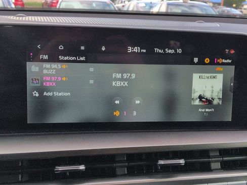 Used 2025 Kia Telluride S FWD image 18