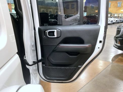 Used 2021 Jeep Wrangler Unlimited Rubicon AWD/4WD image 17