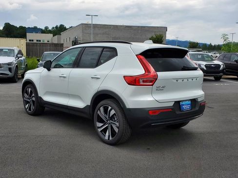 New 2026 Volvo XC40 B5 Ultra w/ Protection Package Premier image 22