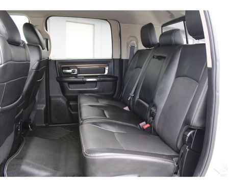 Used 2016 RAM 3500 Laramie image 15