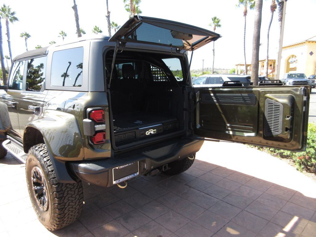 Certified 2024 Ford Bronco Raptor w/ Interior Carbon Fiber Pack 6 AWD/4WD image 28