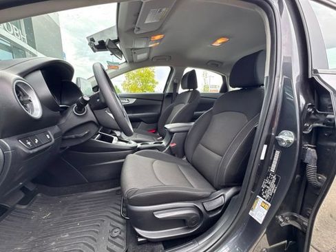 Certified 2024 Kia Forte LXS w/ LXS Technology Package FWD image 10