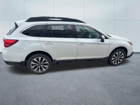 Used 2016 Subaru Outback 2.5i Limited image 10