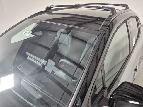 New 2026 Toyota C-HR AWD/4WD image 9