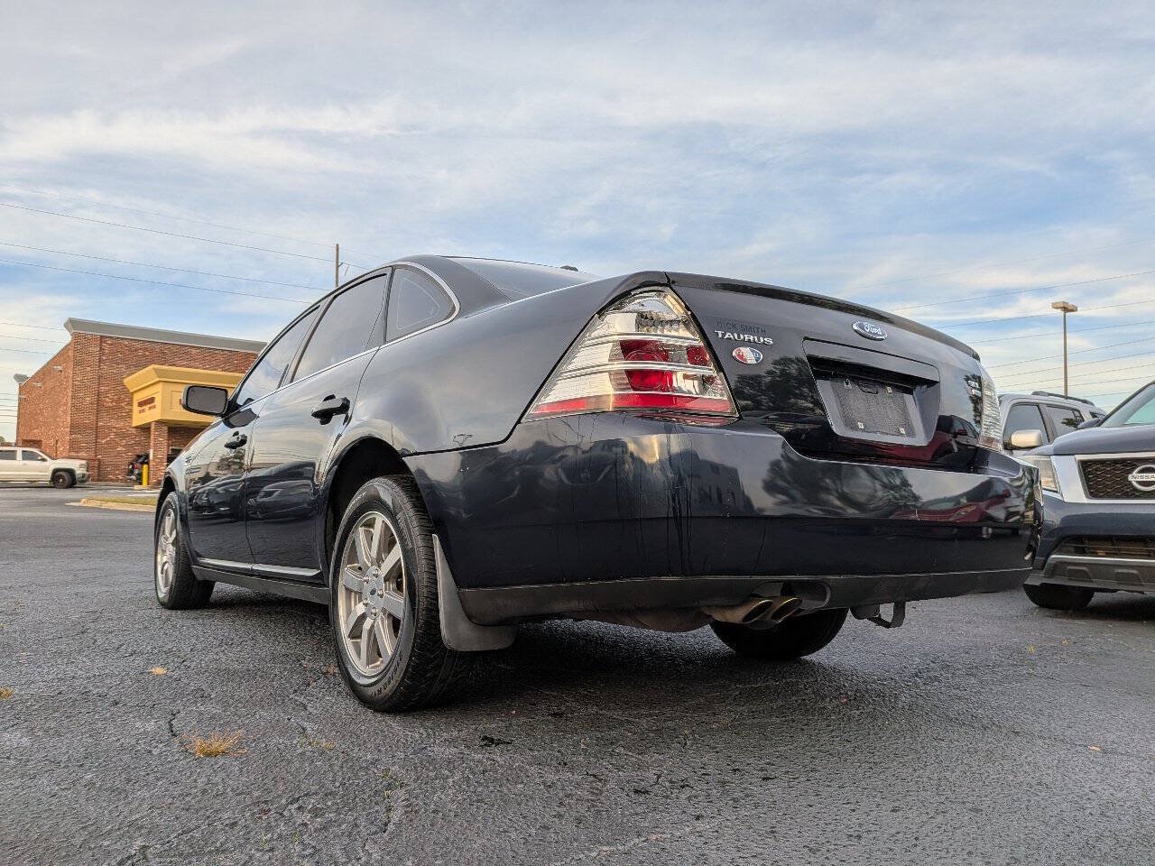 Used 2009 Ford Taurus SEL AWD/4WD image 22