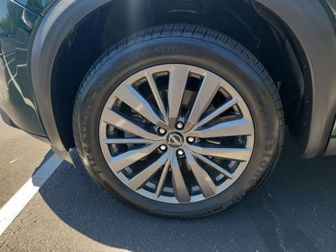 Used 2023 Nissan Pathfinder SL w/ SL Premium Package AWD/4WD image 18