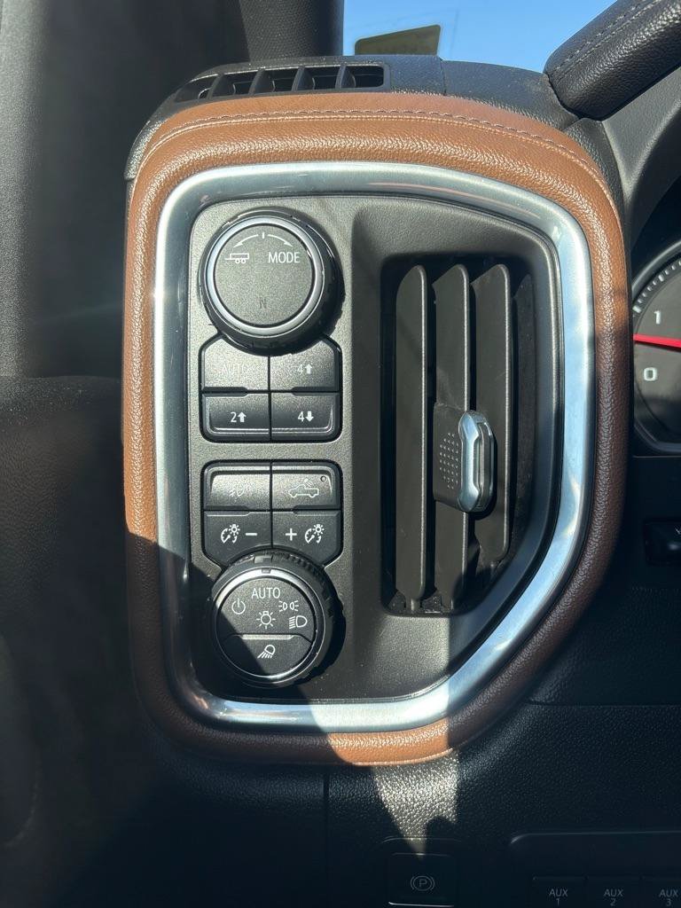 Used 2022 Chevrolet Silverado 3500 High Country AWD/4WD image 28
