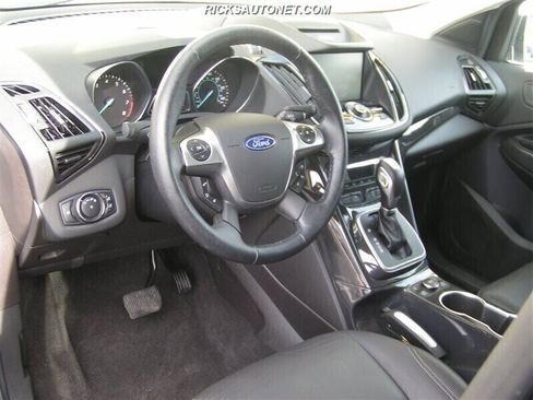 Used 2018 Ford Escape SEL image 7