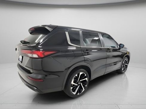 Used 2022 Mitsubishi Outlander ES image 6