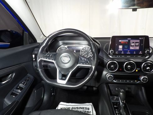 Used 2021 Nissan Sentra SV FWD image 11