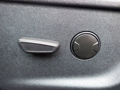 Used 2023 Ford F150 XLT AWD/4WD image 23