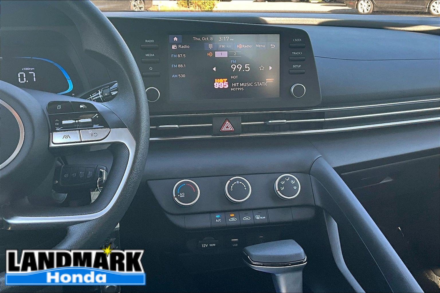 Used 2026 Hyundai Elantra SE FWD image 6