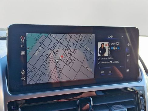 Used 2023 Lexus GX 460 Premium w/ Premium Package image 19