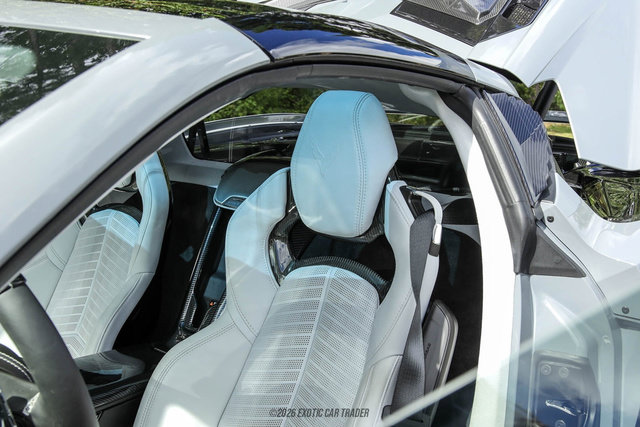Used 2025 Chevrolet Corvette Stingray Premium Cpe w/ Z51 Performance Package RWD image 28