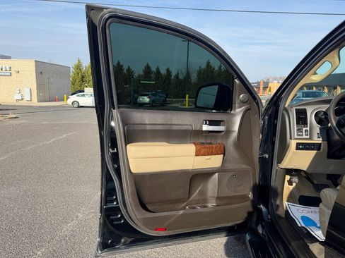 Used 2011 Toyota Tundra Limited image 9