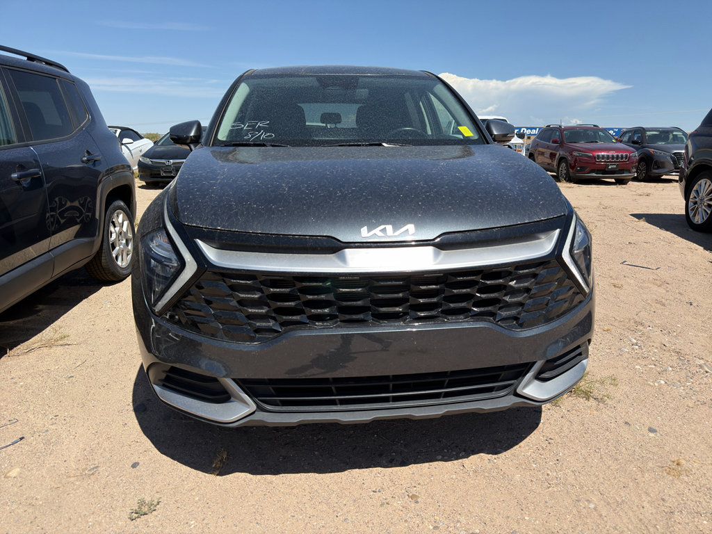 Used 2023 Kia Sportage EX FWD image 2