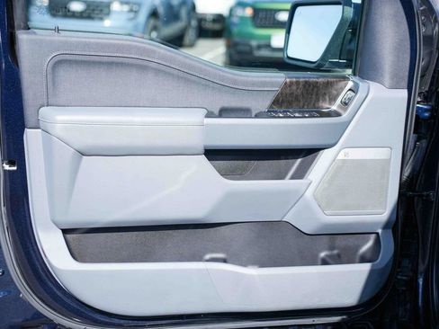 Used 2022 Ford F150 Lariat w/ Equipment Group 502A High image 16