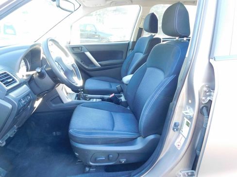 Used 2016 Subaru Forester 2.5i Premium w/ Popular Package #2 AWD/4WD image 6