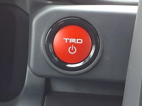 New 2025 Toyota Tacoma TRD Off-Road image 25