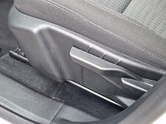 Used 2026 Chevrolet Equinox LT FWD image 19