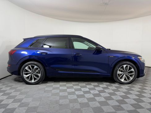 Used 2021 Audi e-tron Premium Plus w/ Premium Plus Package image 8