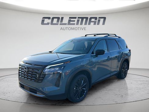 New 2026 Nissan Pathfinder SL image 1