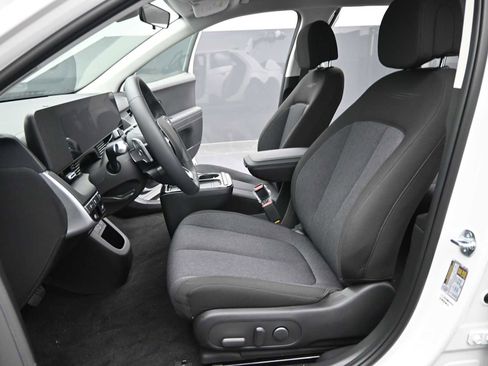 New 2025 Hyundai Ioniq 5 SE image 15