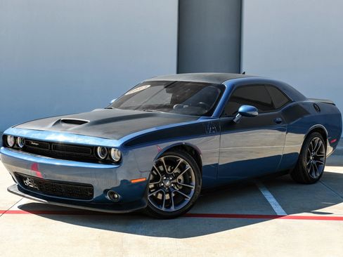 Used 2023 Dodge Challenger R/T w/ T/A Package image 11