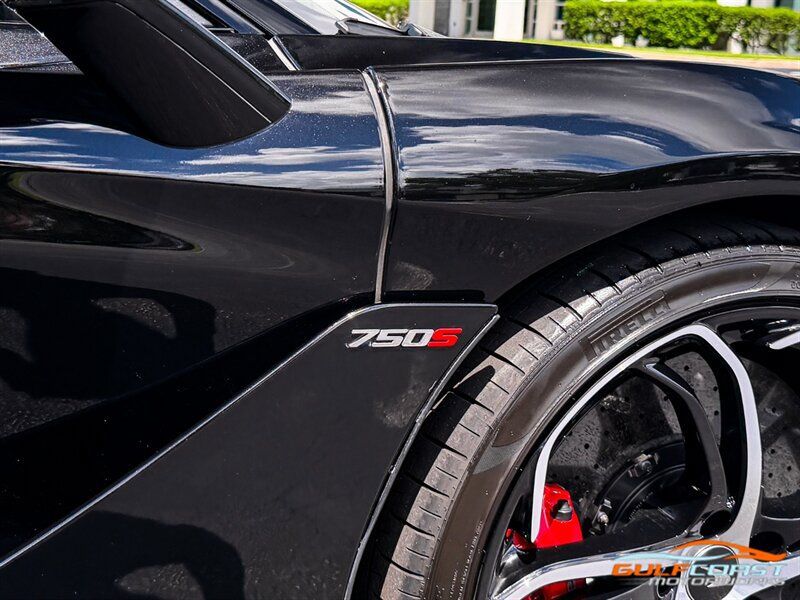 Used 2024 McLaren 750S Spider RWD image 59