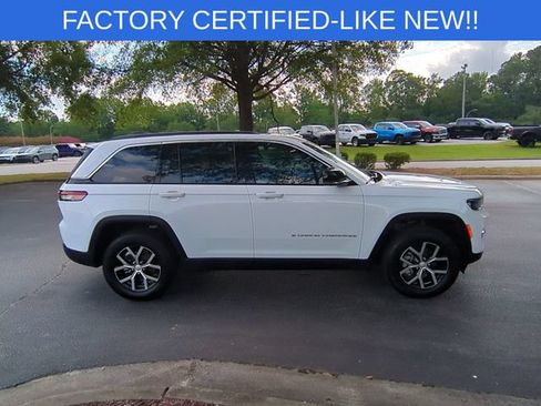Certified 2025 Jeep Grand Cherokee Limited w/ Luxury Tech Group II RWD image 6