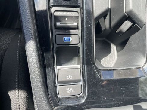 Used 2024 Honda Accord Sport image 17