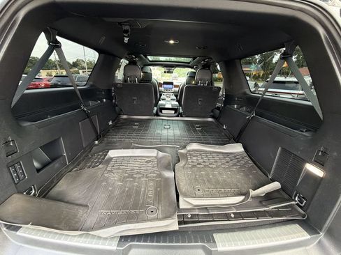 Used 2018 Lincoln Navigator L Reserve w/ Technology Package AWD/4WD image 22