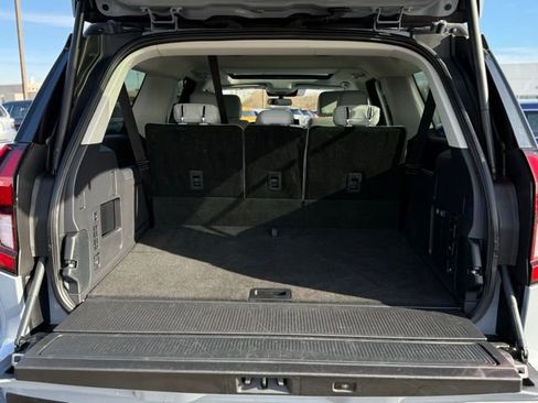 Certified 2025 Ford Expedition Max Platinum image 32