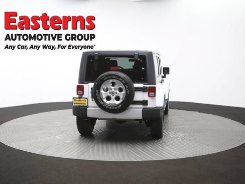 Used 2015 Jeep Wrangler Unlimited Sahara w/ Connectivity Group AWD/4WD image 39
