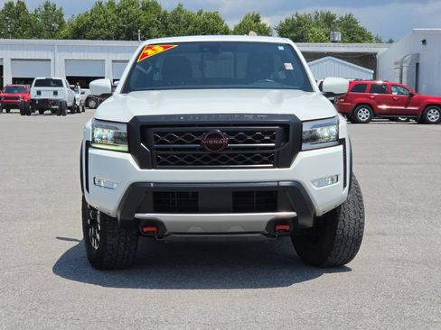 Used 2023 Nissan Frontier PRO-4X w/ Tow Package AWD/4WD image 2