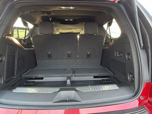 New 2026 Chevrolet Suburban Premier w/ Sun And Tow Package AWD/4WD image 13