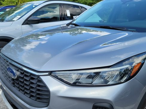 Used 2024 Ford Escape Active FWD image 8