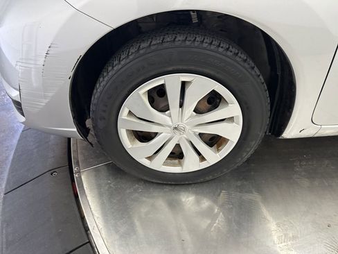 Used 2017 Nissan Versa Note SV image 27