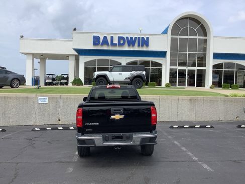 Used 2020 Chevrolet Colorado W/T RWD image 6