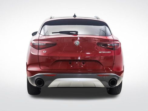 Used 2022 Alfa Romeo Stelvio Ti AWD/4WD image 4